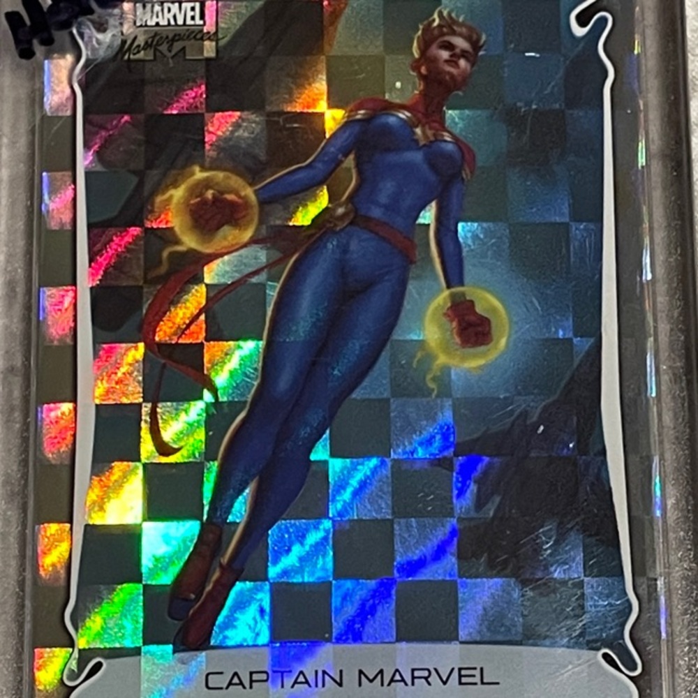 2022 Marvel Masterpieces lot. Orange and purple parallel,#’d. PRICE TO SELL!!!! - Picture 12 of 13